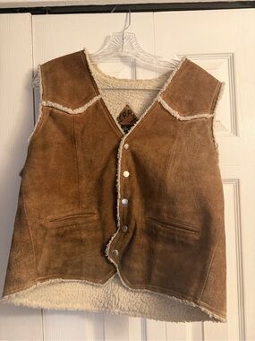 Vintage 70s Suede Shearling Suede Western Vest in Brown by Grande Bay size M